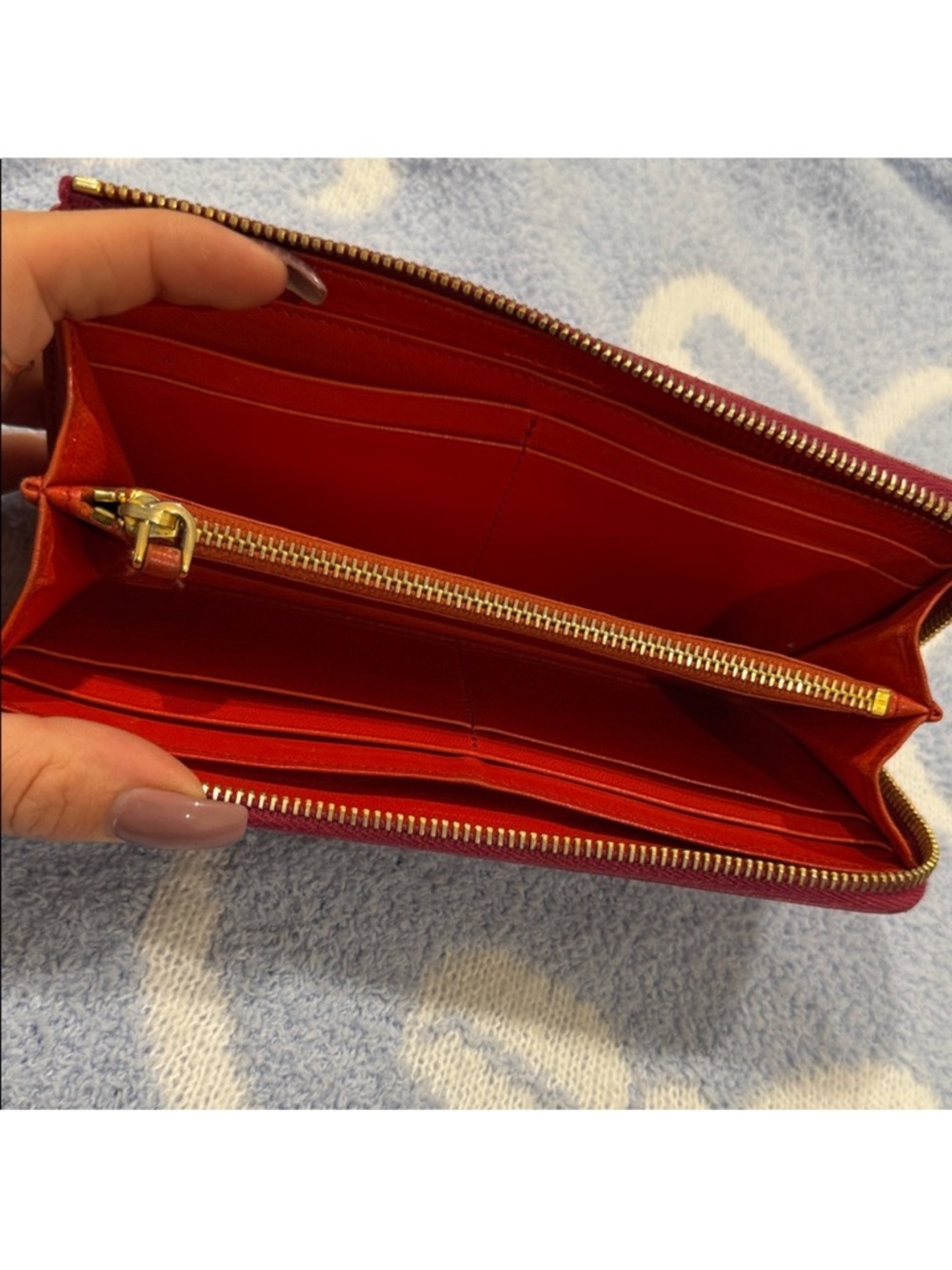 PINK Miu Miu Bright PINK Leather Zip Pouch with Gold Logo - Picture 7 of 11